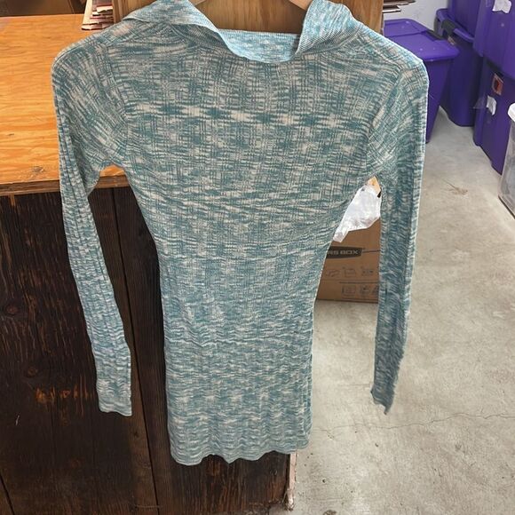 NWT L*Space Woman’s Aria Dress in green and white - Picture 7 of 11